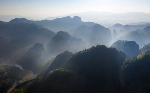 山外山，是什么模樣？